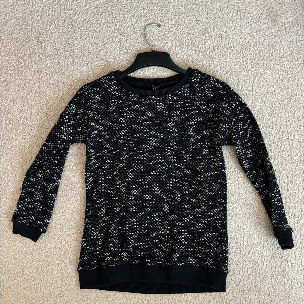 Black & white sweater